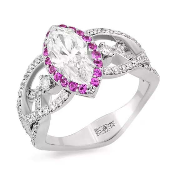 Кольцо с бриллиантами с сапфиром из золота